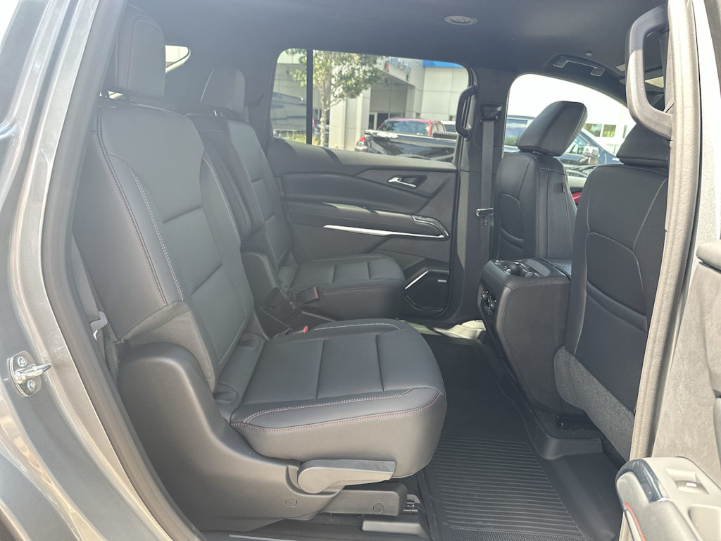 Thumbnail: 2026 Chevrolet Traverse - 23