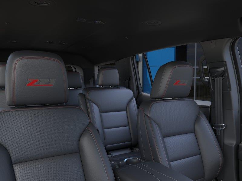 2025 Chevrolet Traverse Z71 24