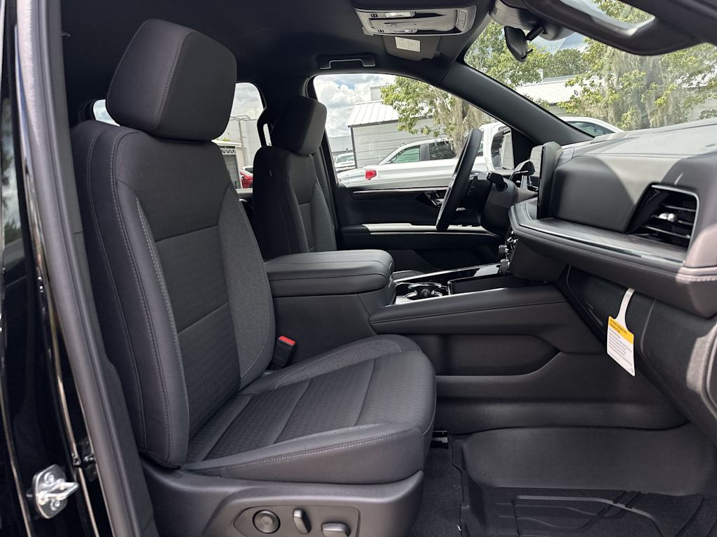 Thumbnail: 2026 Chevrolet Suburban - 24