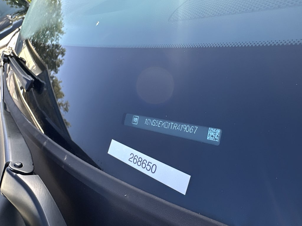 Thumbnail: 2026 Chevrolet Suburban - 27