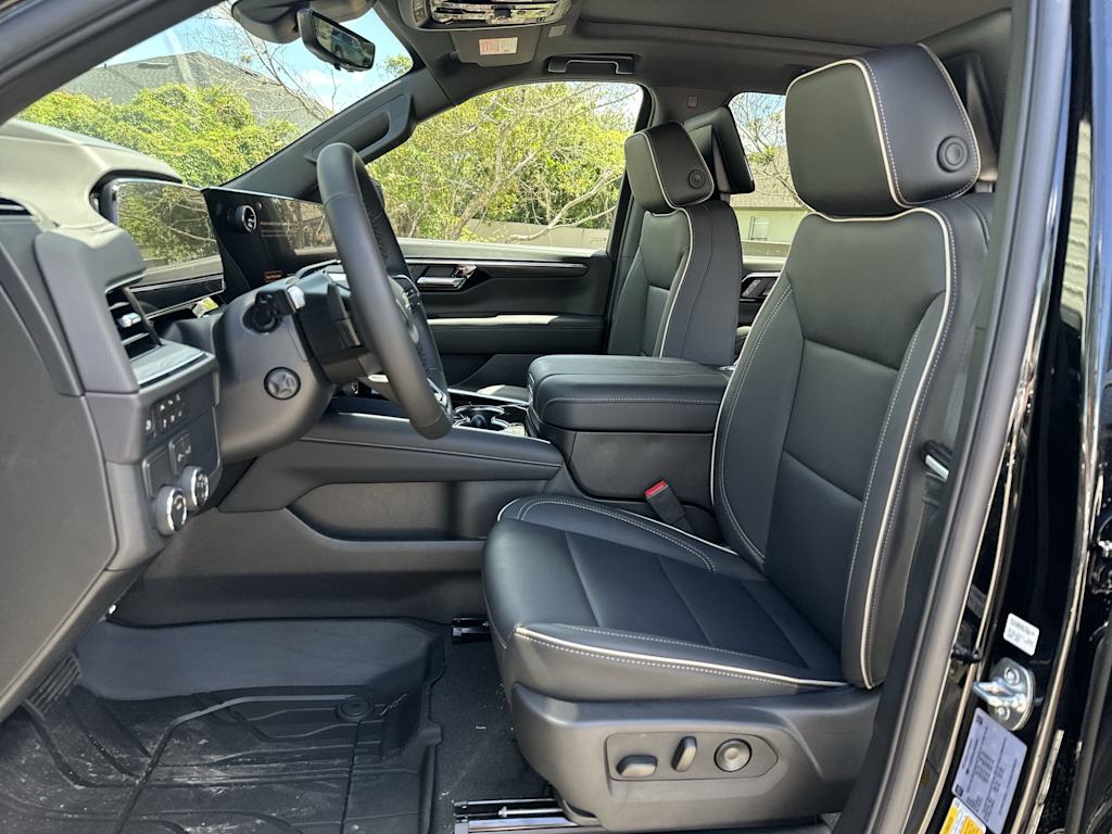 Thumbnail: 2026 Chevrolet Suburban - 10