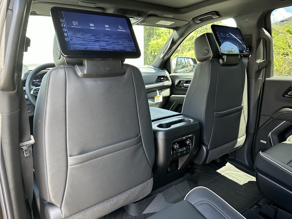 Thumbnail: 2026 Chevrolet Suburban - 11