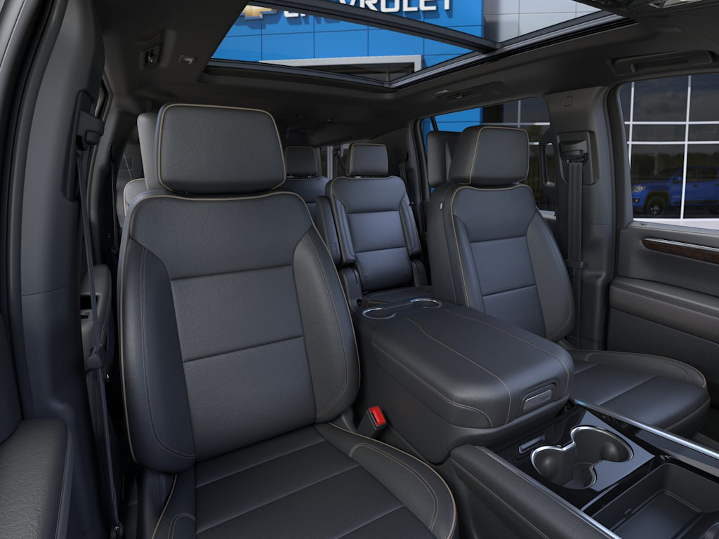 Thumbnail: 2026 Chevrolet Suburban - 7