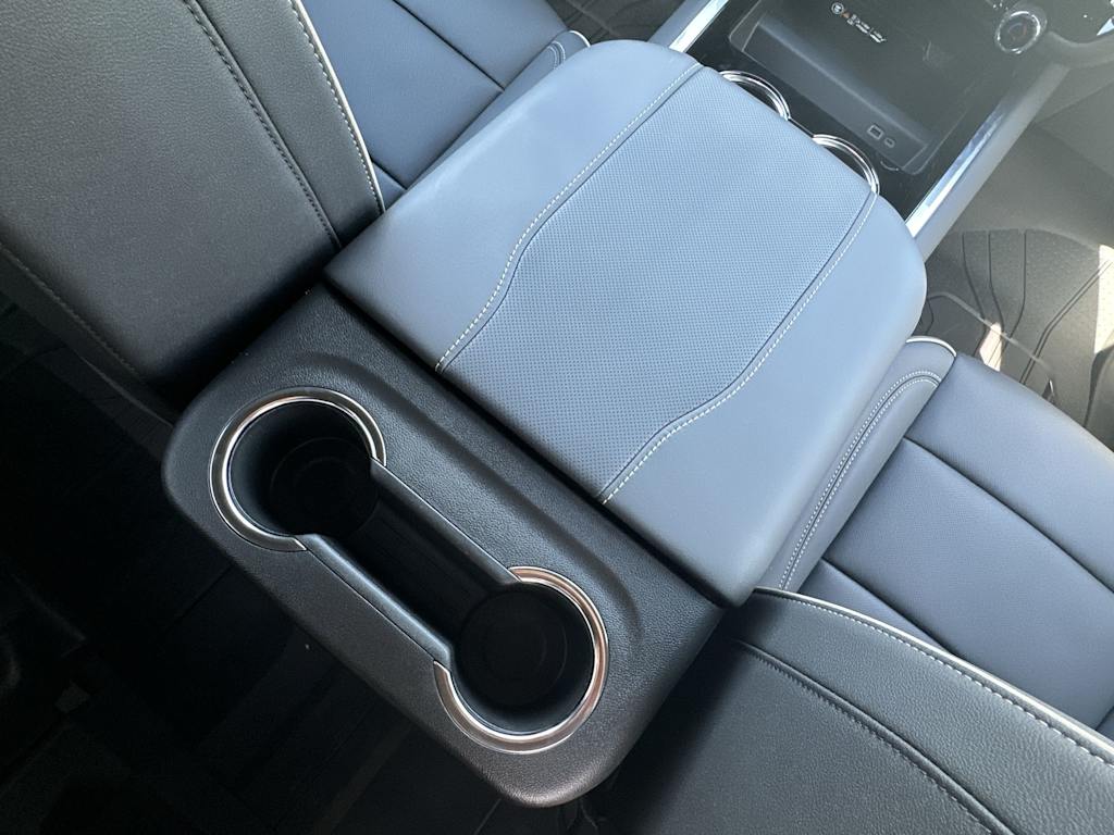 Thumbnail: 2025 Chevrolet Suburban - 15