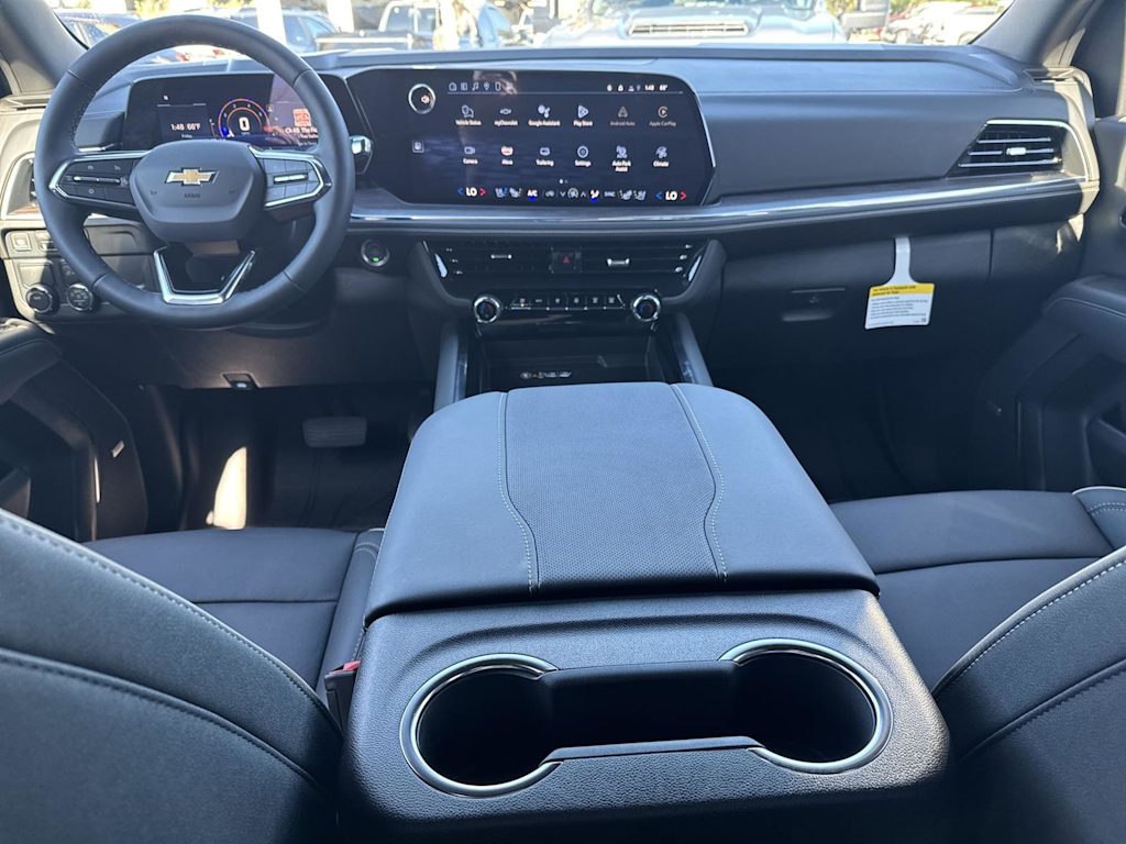 2025 Chevrolet Suburban Premier 13