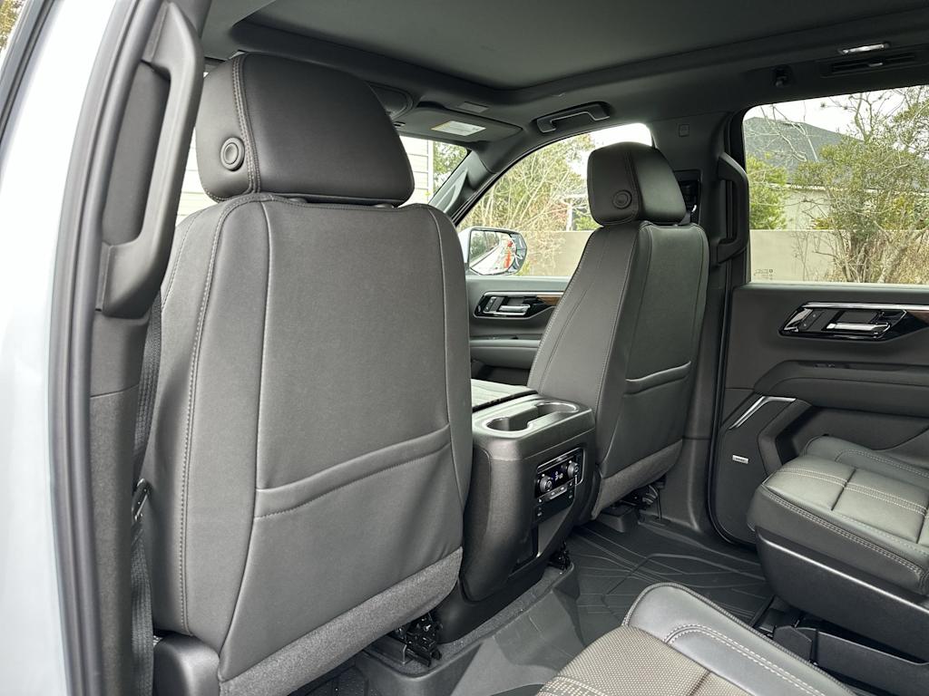 Thumbnail: 2026 Chevrolet Suburban - 12