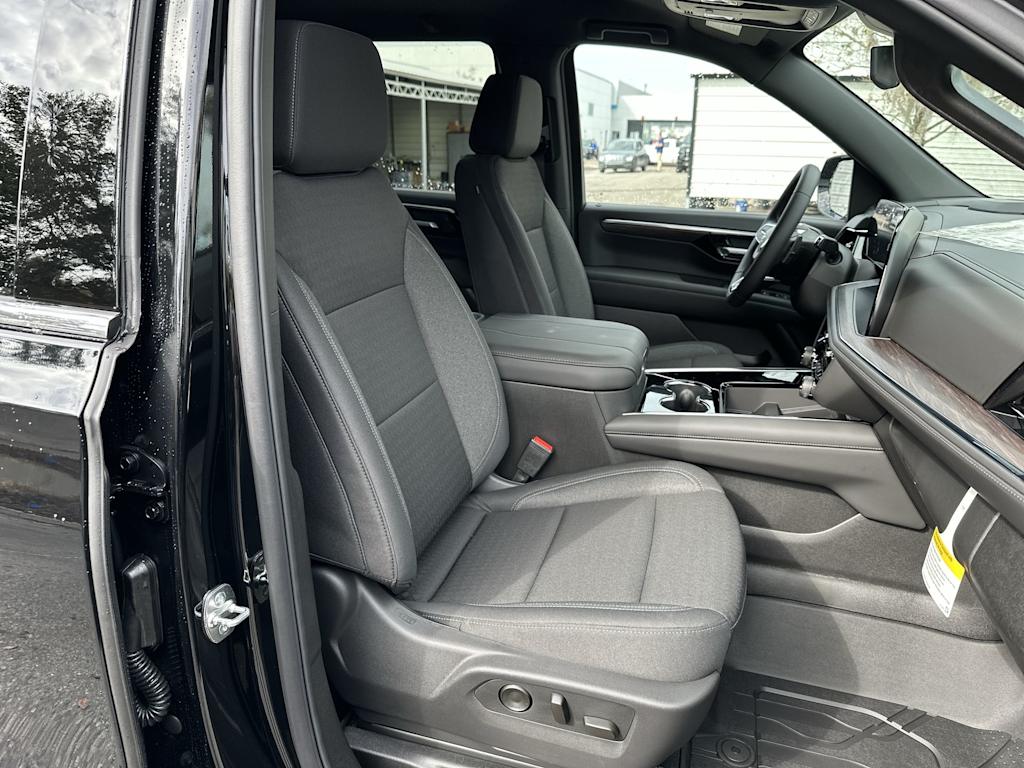 Thumbnail: 2026 Chevrolet Tahoe - 26