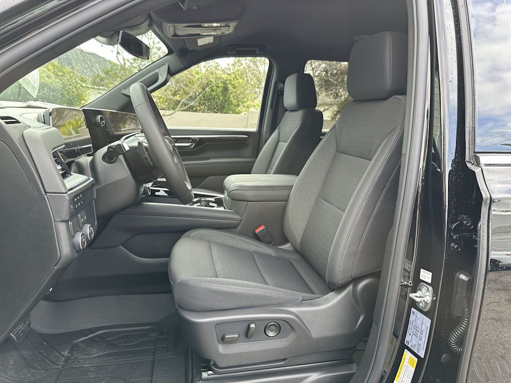 Thumbnail: 2026 Chevrolet Tahoe - 11