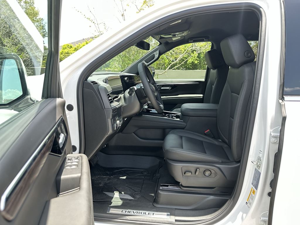 Thumbnail: 2026 Chevrolet Tahoe - 19