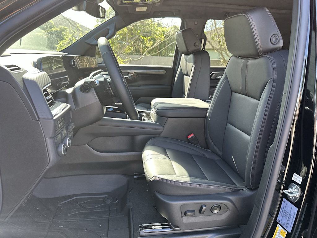 Thumbnail: 2026 Chevrolet Tahoe - 11
