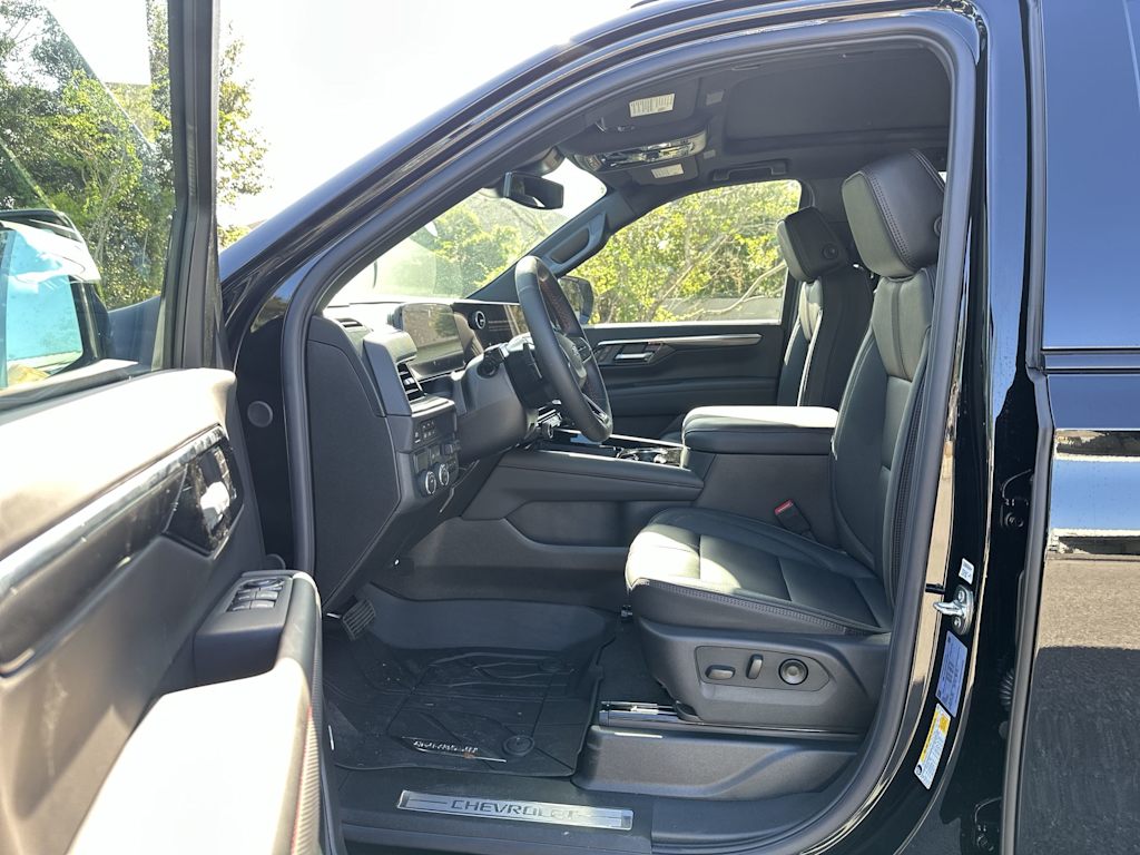 Thumbnail: 2026 Chevrolet Tahoe - 10