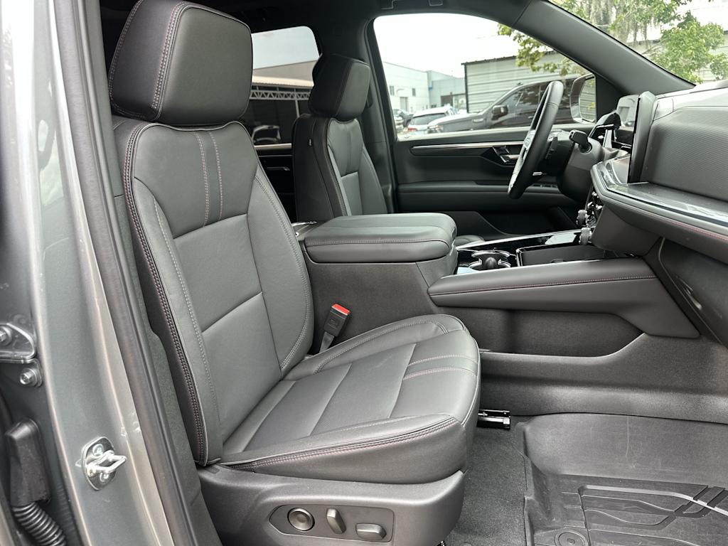 Thumbnail: 2026 Chevrolet Tahoe - 24