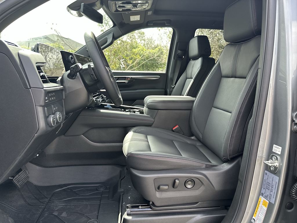 Thumbnail: 2026 Chevrolet Tahoe - 10