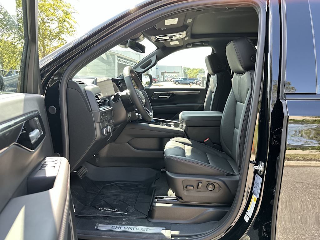 Thumbnail: 2026 Chevrolet Tahoe - 10