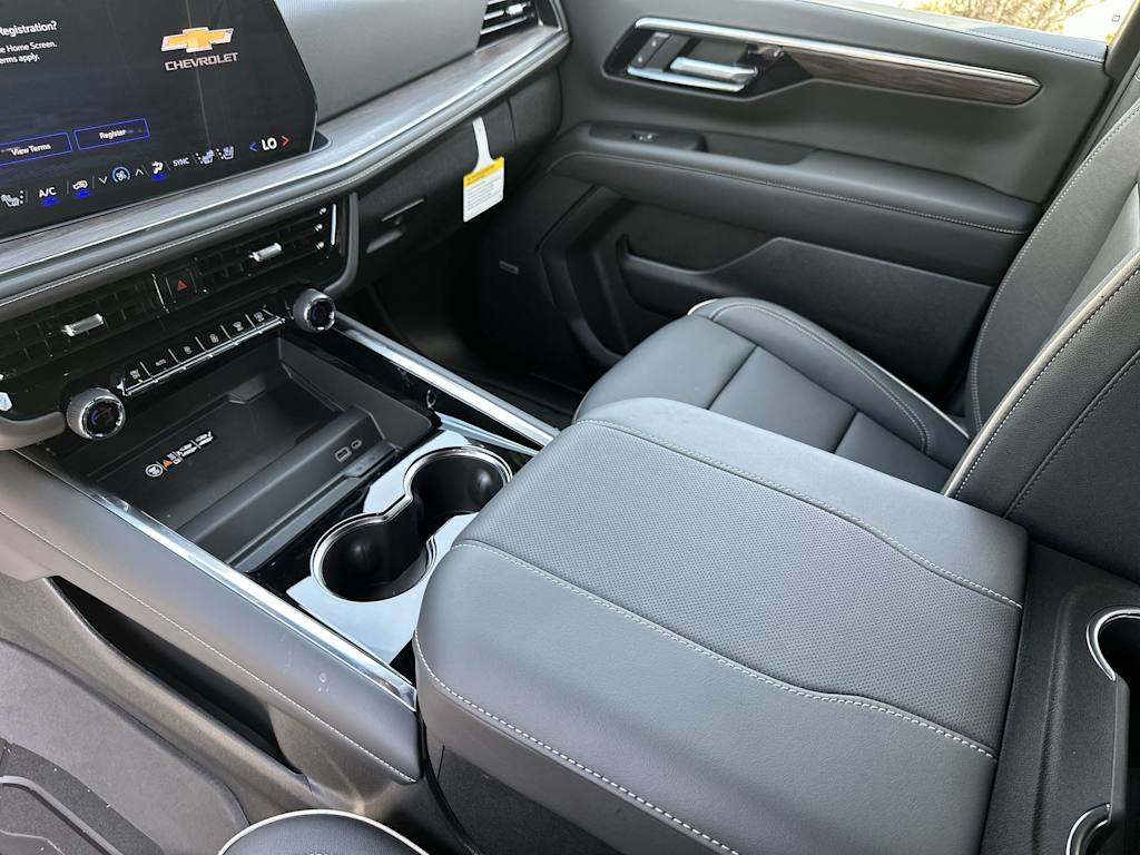 Thumbnail: 2026 Chevrolet Tahoe - 25