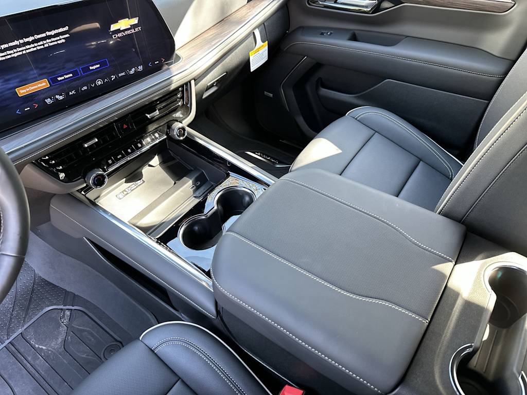 Thumbnail: 2026 Chevrolet Tahoe - 25