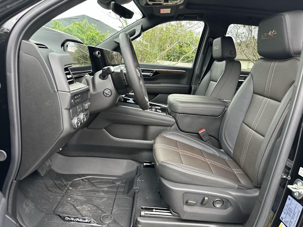 Thumbnail: 2026 Chevrolet Tahoe - 10