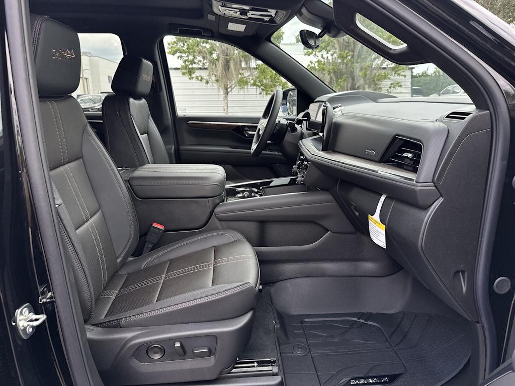 Thumbnail: 2026 Chevrolet Tahoe - 25