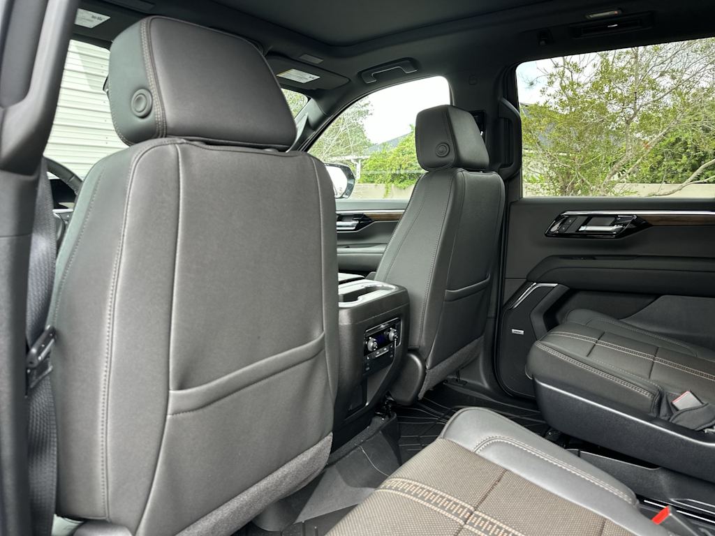 Thumbnail: 2026 Chevrolet Tahoe - 11