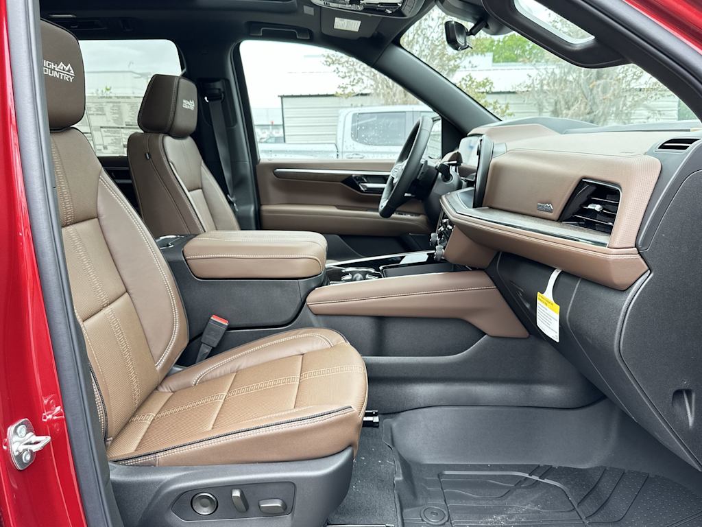 Thumbnail: 2026 Chevrolet Tahoe - 25