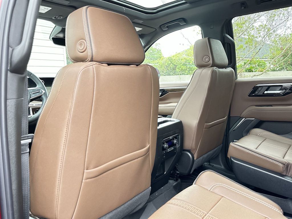 Thumbnail: 2026 Chevrolet Tahoe - 13