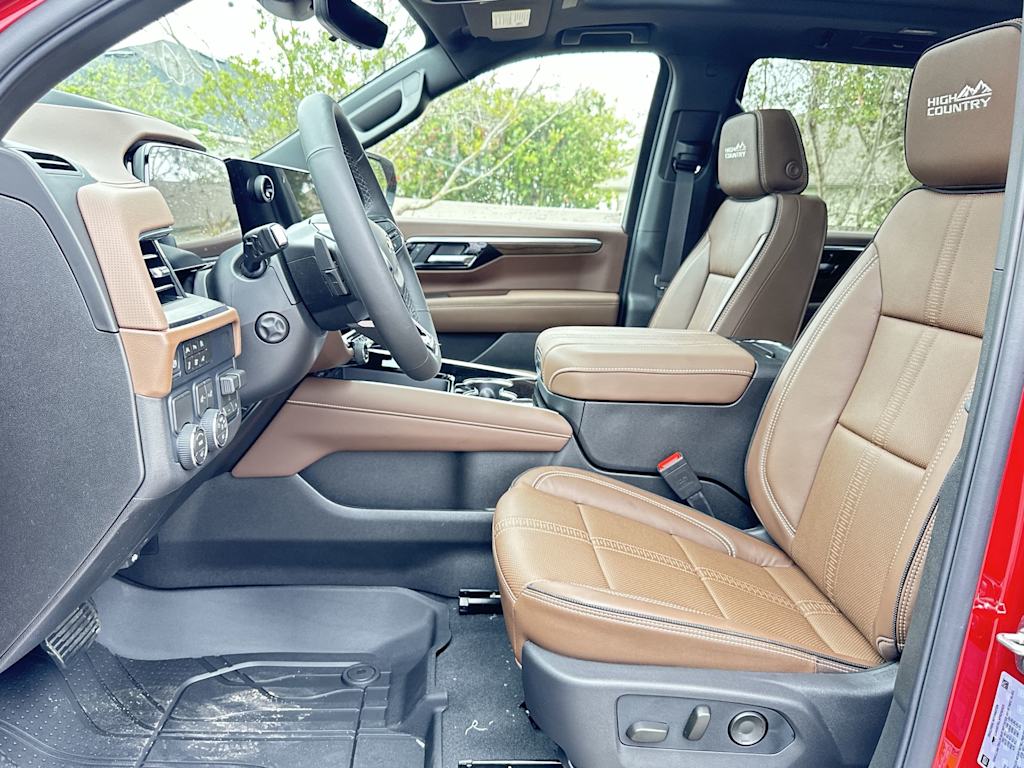 Thumbnail: 2026 Chevrolet Tahoe - 12