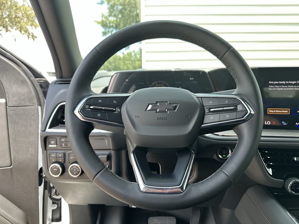 Thumbnail: 2026 Chevrolet Suburban - 9