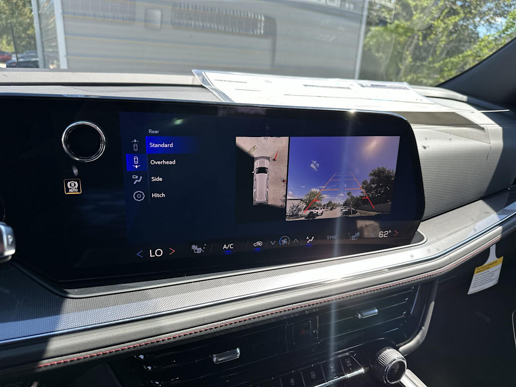 Thumbnail: 2026 Chevrolet Suburban - 27