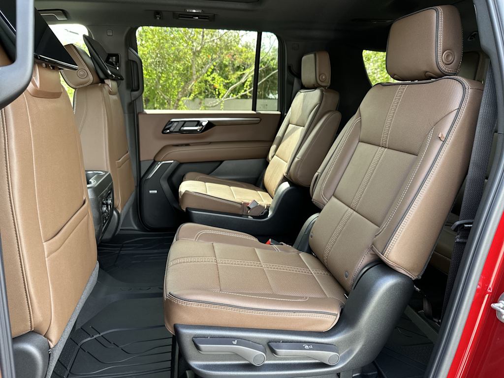 Thumbnail: 2026 Chevrolet Suburban - 13