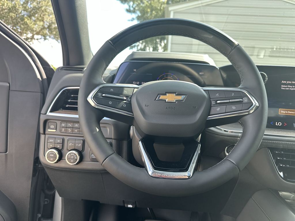 Thumbnail: 2026 Chevrolet Suburban - 9