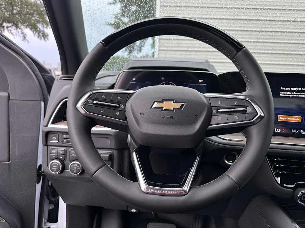 Thumbnail: 2026 Chevrolet Suburban - 10