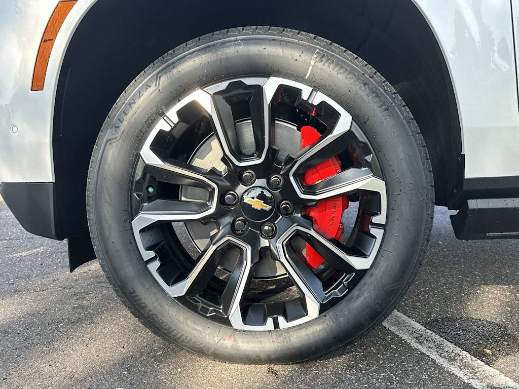 Thumbnail: 2025 Chevrolet Suburban - 8