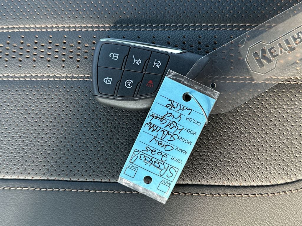 Thumbnail: 2025 Chevrolet Suburban - 14