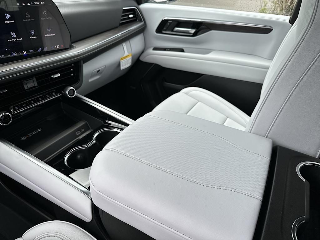Thumbnail: 2026 Chevrolet Tahoe - 26