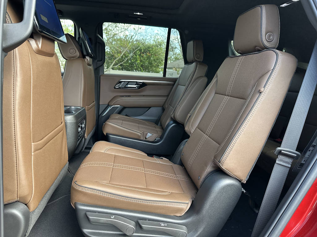Thumbnail: 2026 Chevrolet Tahoe - 12