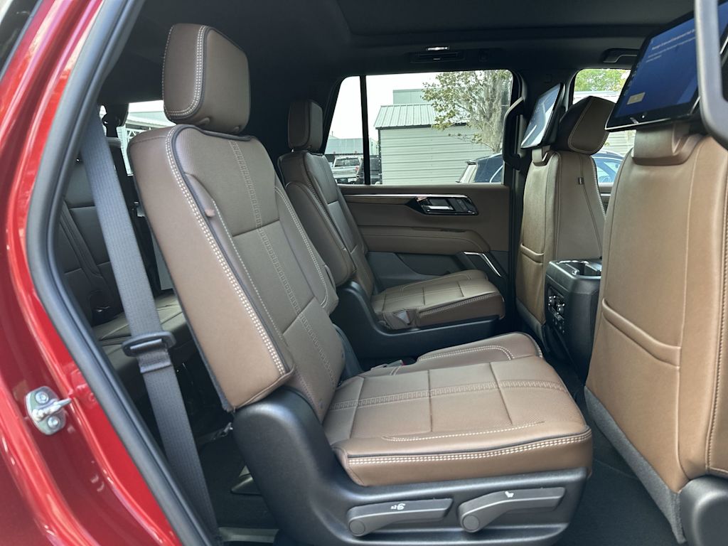 Thumbnail: 2026 Chevrolet Tahoe - 25