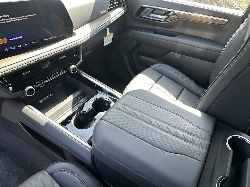 Thumbnail: 2026 Chevrolet Tahoe - 25