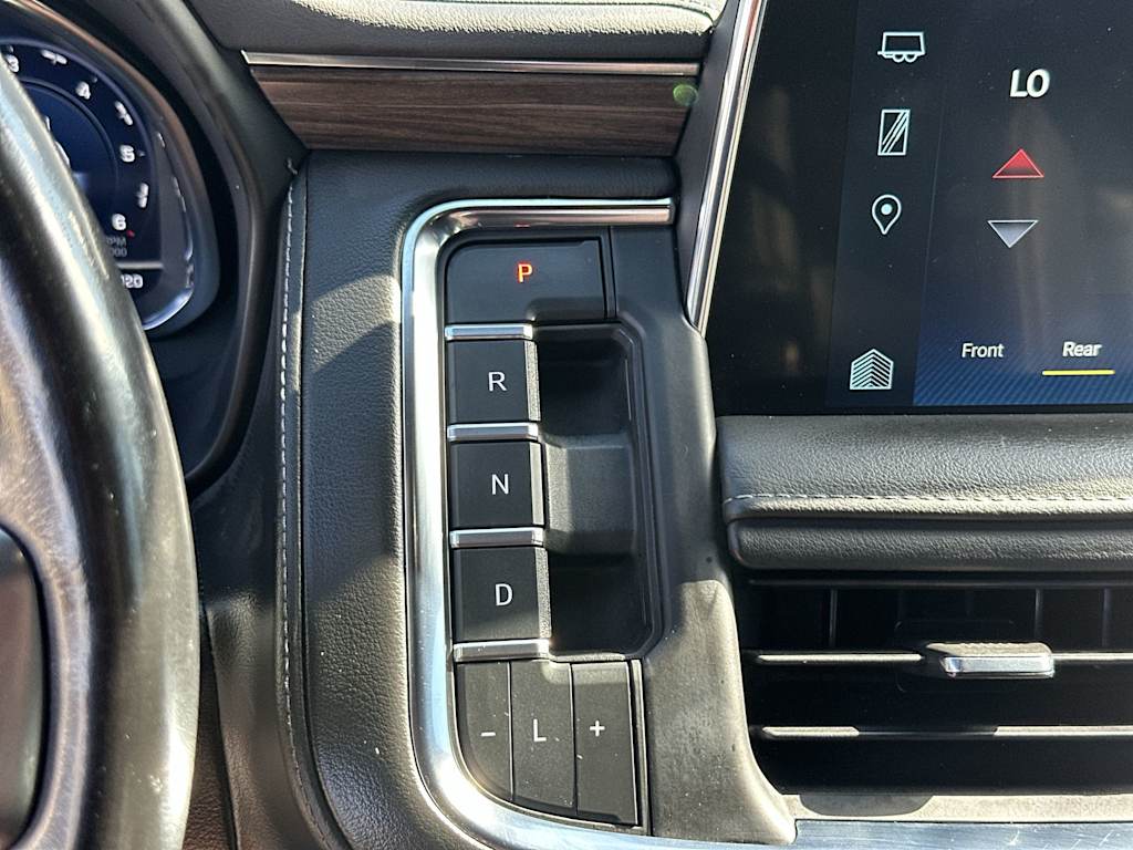 Thumbnail: 2022 Chevrolet Tahoe - 15