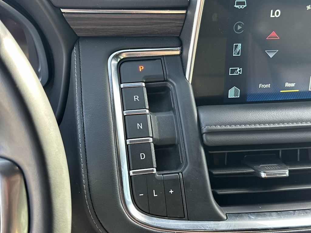 Thumbnail: 2023 Chevrolet Tahoe - 15