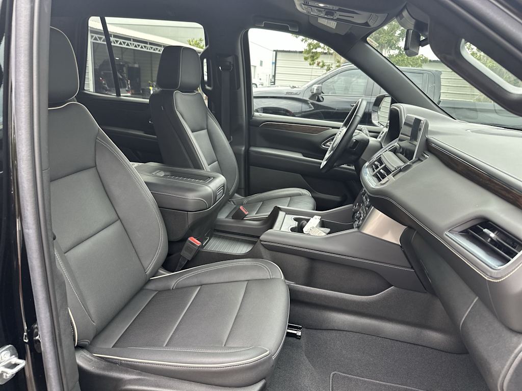 Thumbnail: 2023 Chevrolet Tahoe - 26