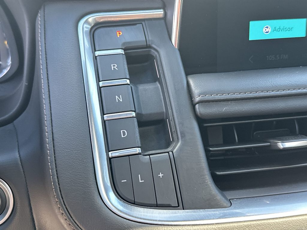 Thumbnail: 2022 Chevrolet Tahoe - 17