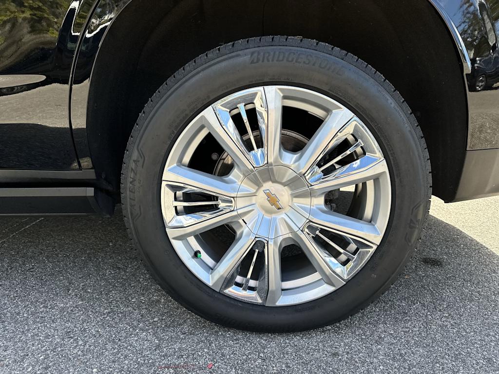 Thumbnail: 2022 Chevrolet Tahoe - 8