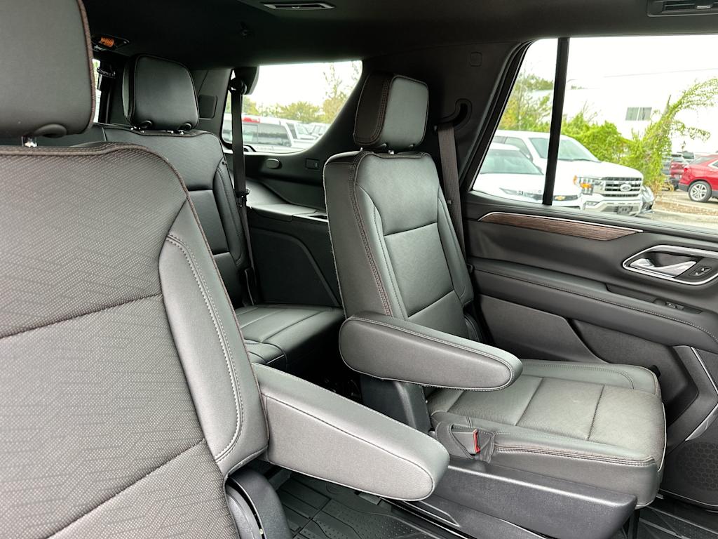 Thumbnail: 2022 Chevrolet Tahoe - 12