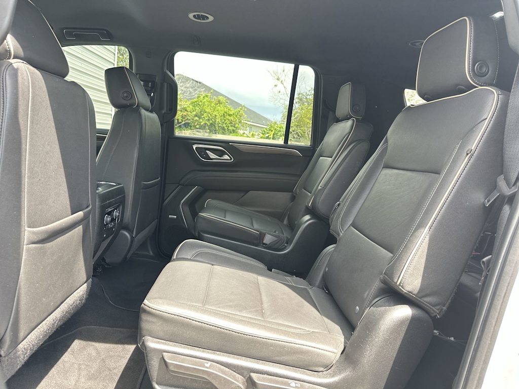 Thumbnail: 2023 Chevrolet Suburban - 24