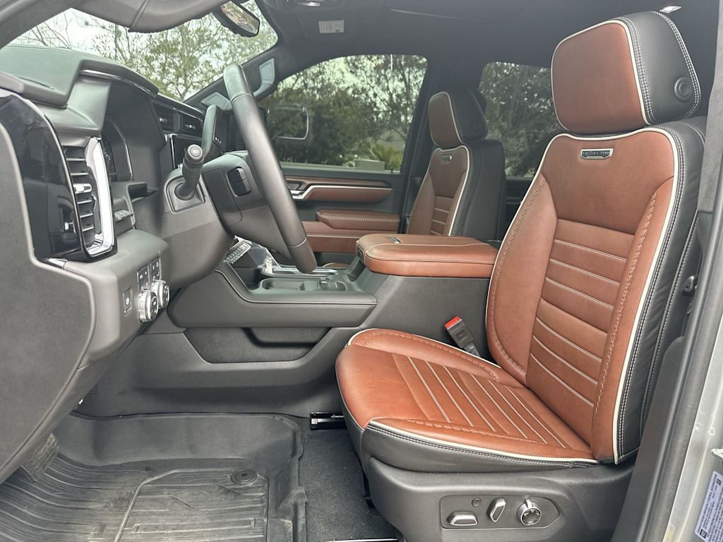 Thumbnail: 2025 GMC Sierra 3500 - 12