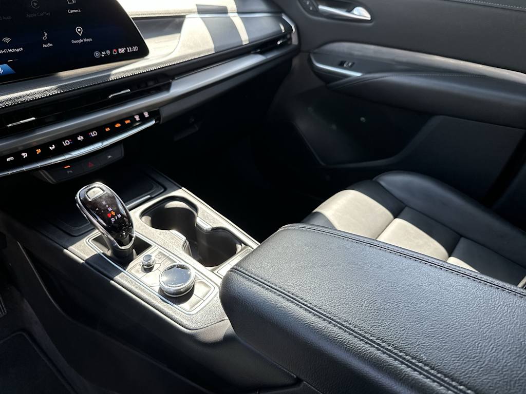 Thumbnail: 2025 Cadillac XT4 - 15