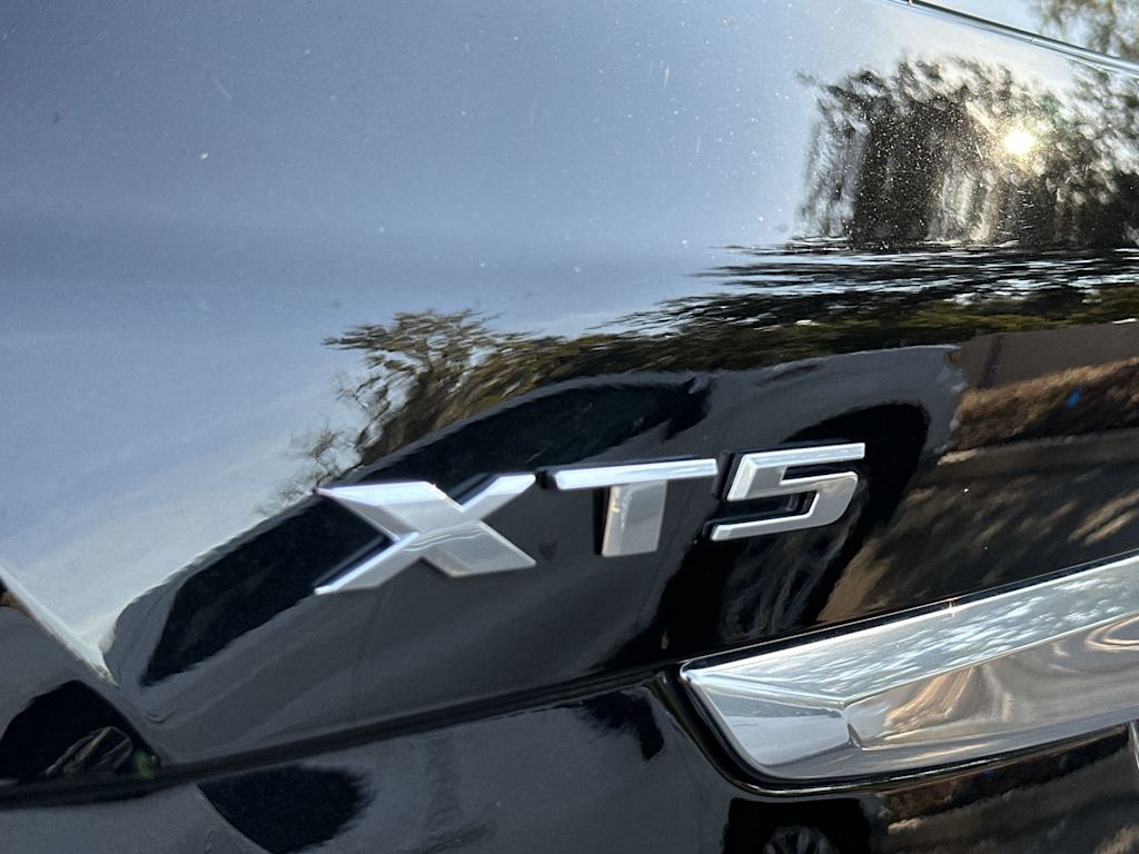 Thumbnail: 2025 Cadillac XT5 - 24