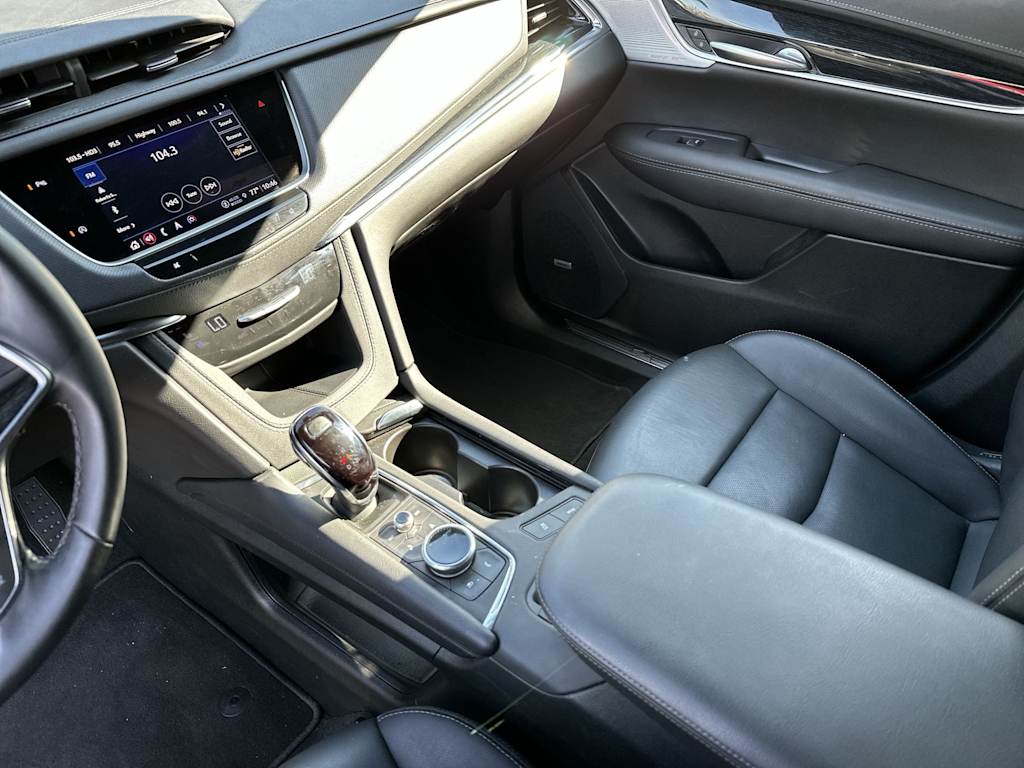 Thumbnail: 2025 Cadillac XT5 - 11