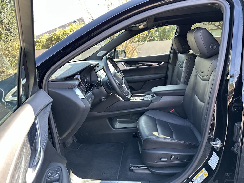 Thumbnail: 2025 Cadillac XT5 - 8