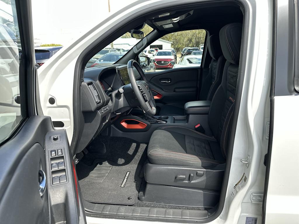 Thumbnail: 2025 Nissan Frontier - 11